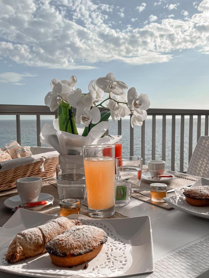 La Scogliera Hotel Gallipoli Bagian luar foto